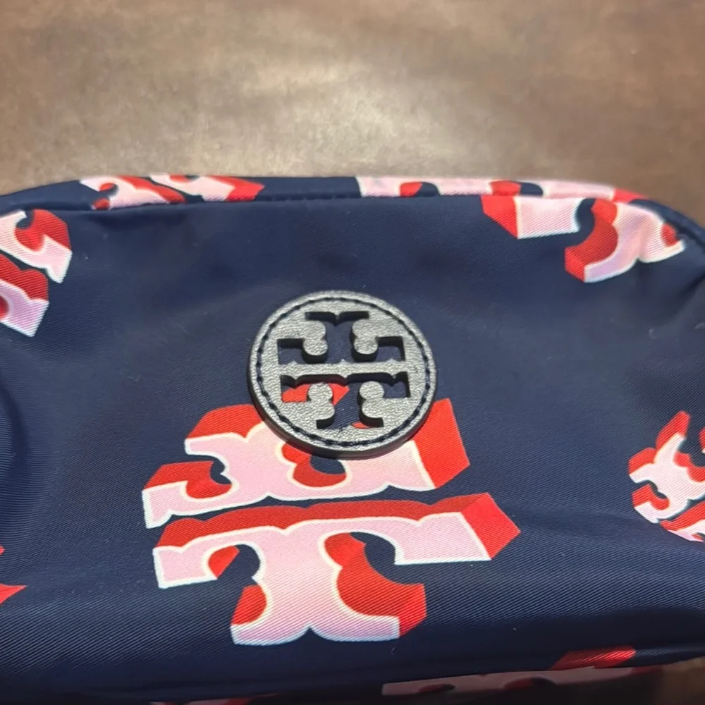 EUC Authentic Tory Burch Navy and Pink logo Cosmetic Bag - Picture 2 of 10